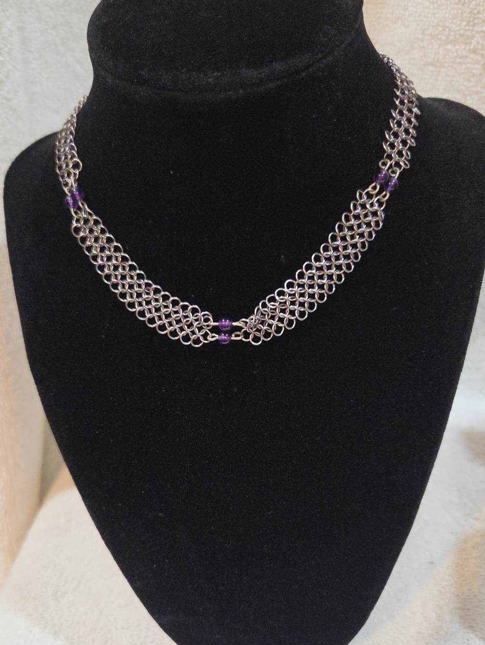 CHOKER NECKLACE